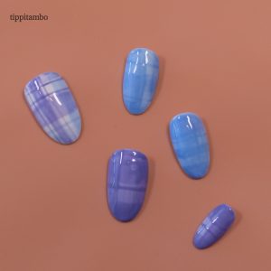 Soft Plaid - Set How to do DIY nail art - a nail art tutorial on creating depth with a layering technique